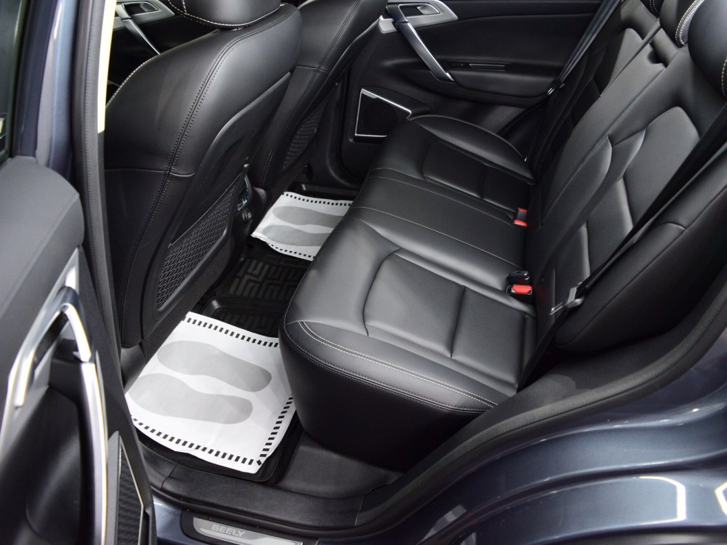 Geely Atlas Luxury 2.4 АКПП, 2018, 38 334 км фото 13