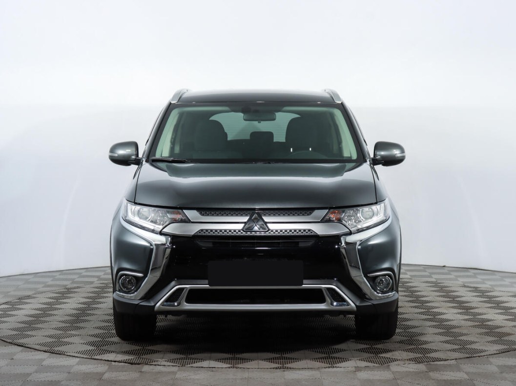 Mitsubishi Outlander Ultimate 2.4 CVT, 2019, 29 084 км фото 2