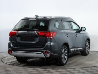 Mitsubishi Outlander Ultimate 2.4 CVT, 2019, 29 084 км превью 6