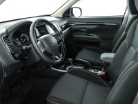 Mitsubishi Outlander Ultimate 2.4 CVT, 2019, 29 084 км превью 7