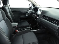 Mitsubishi Outlander Ultimate 2.4 CVT, 2019, 29 084 км превью 9