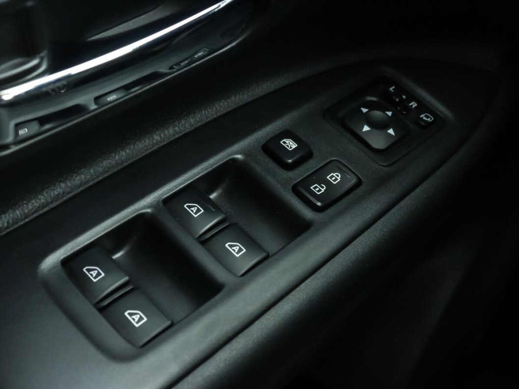 Mitsubishi Outlander Ultimate 2.4 CVT, 2019, 29 084 км фото 11