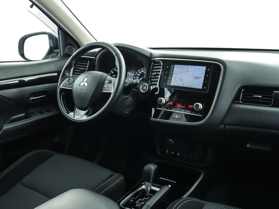 Mitsubishi Outlander Ultimate 2.4 CVT, 2019, 29 084 км фото 21