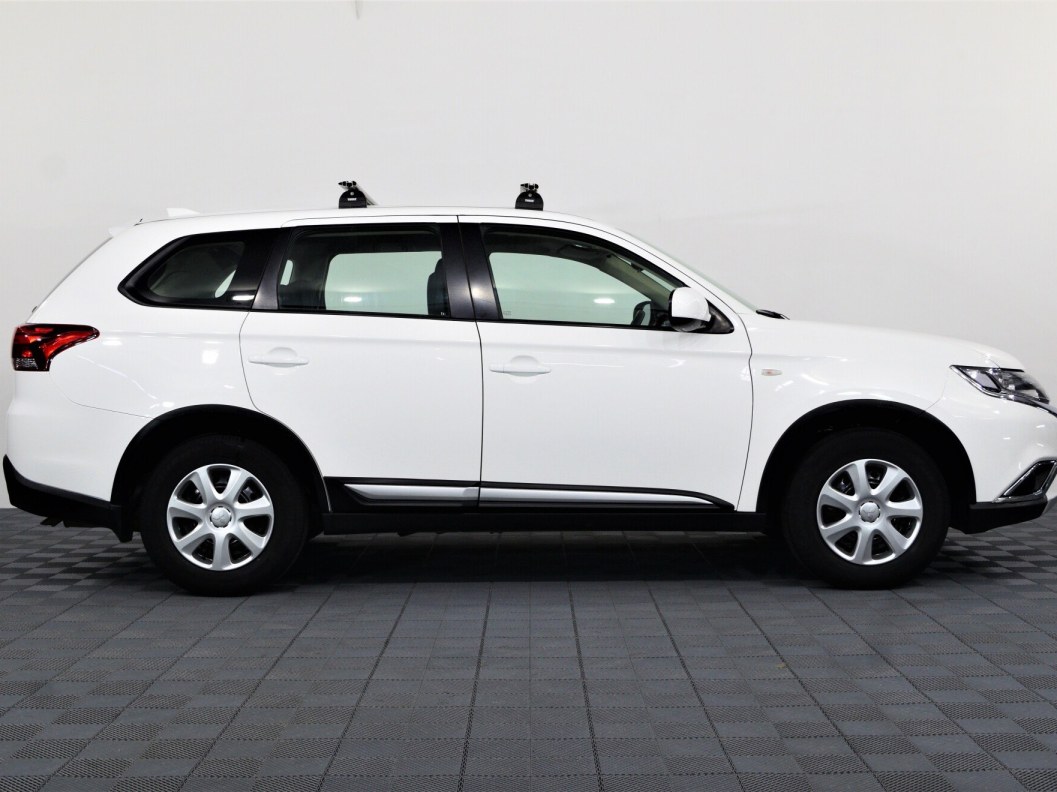 Mitsubishi Outlander Inform S02 2.0 CVT, 2017, 52 714 км фото 4