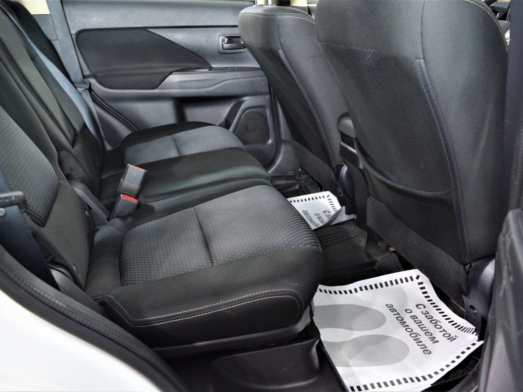 Mitsubishi Outlander Inform S02 2.0 CVT, 2017, 52 714 км фото 12