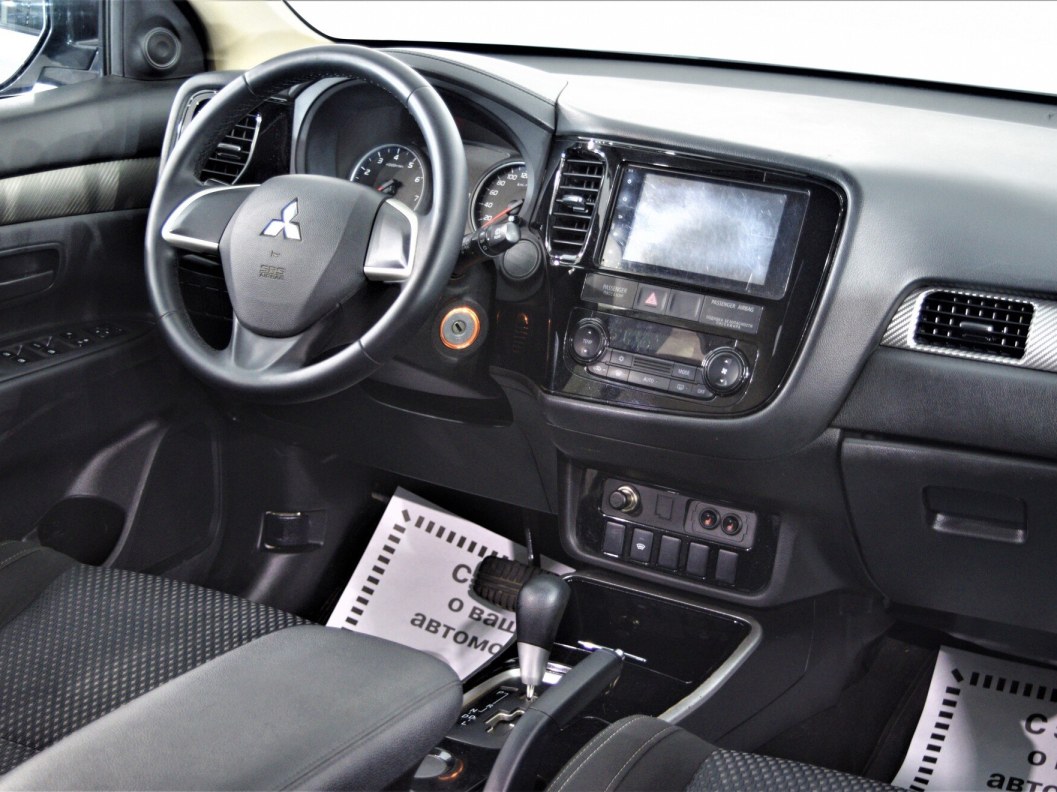 Mitsubishi Outlander Inform S02 2.0 CVT, 2017, 52 714 км фото 19