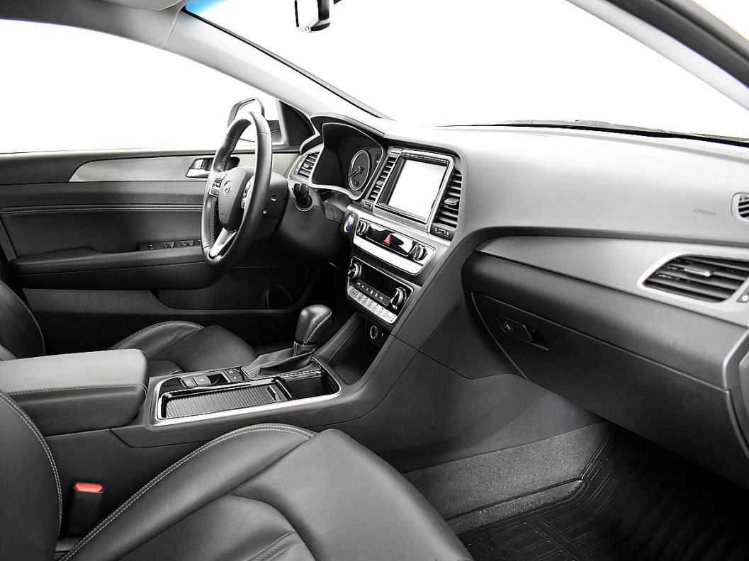 Hyundai Sonata Lifestyle 2.4 АКПП, 2017, 52 884 км фото 9