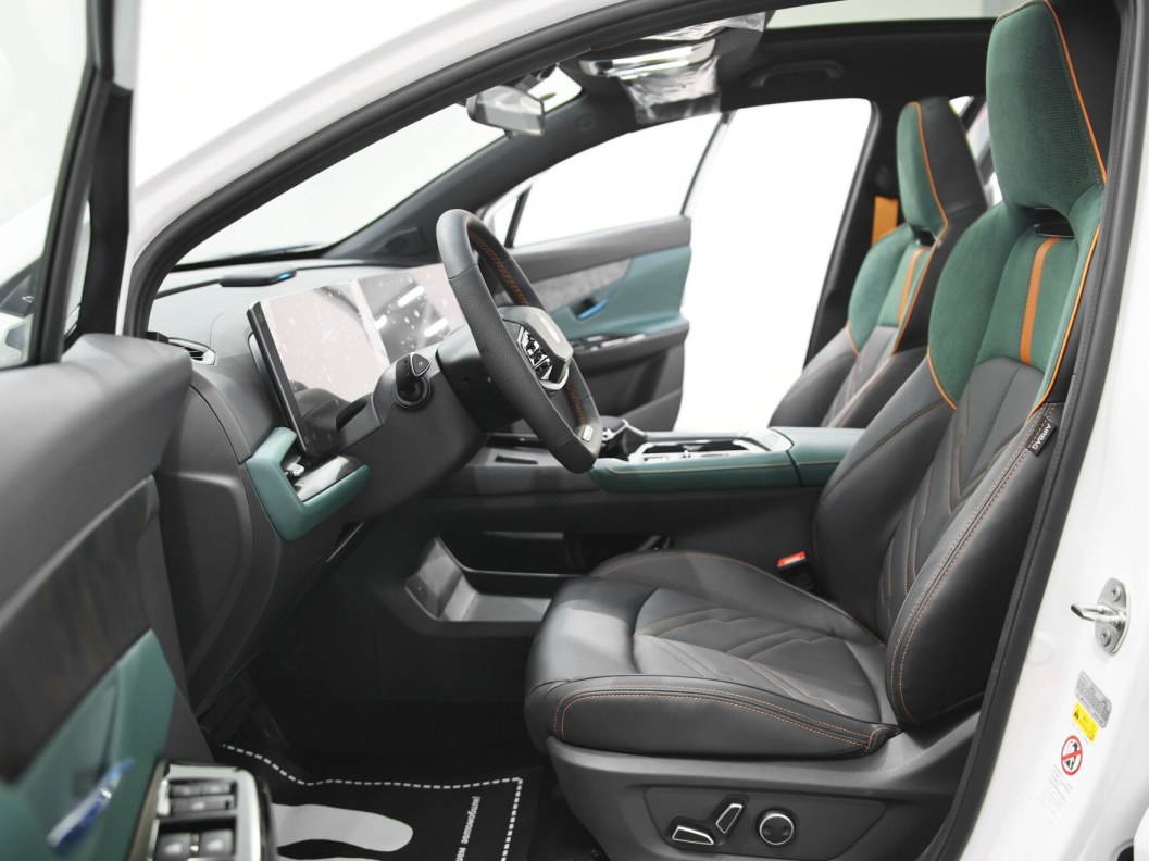 Changan UNI-T Exclusive DCT, 2023, 3 657 км фото 6