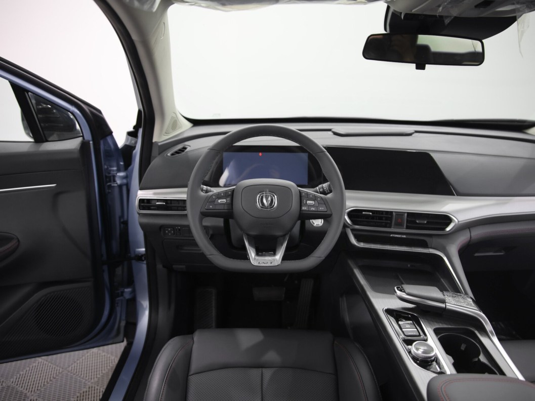 Changan UNI-T FWD DCT, 2023, 4 266 км фото 8