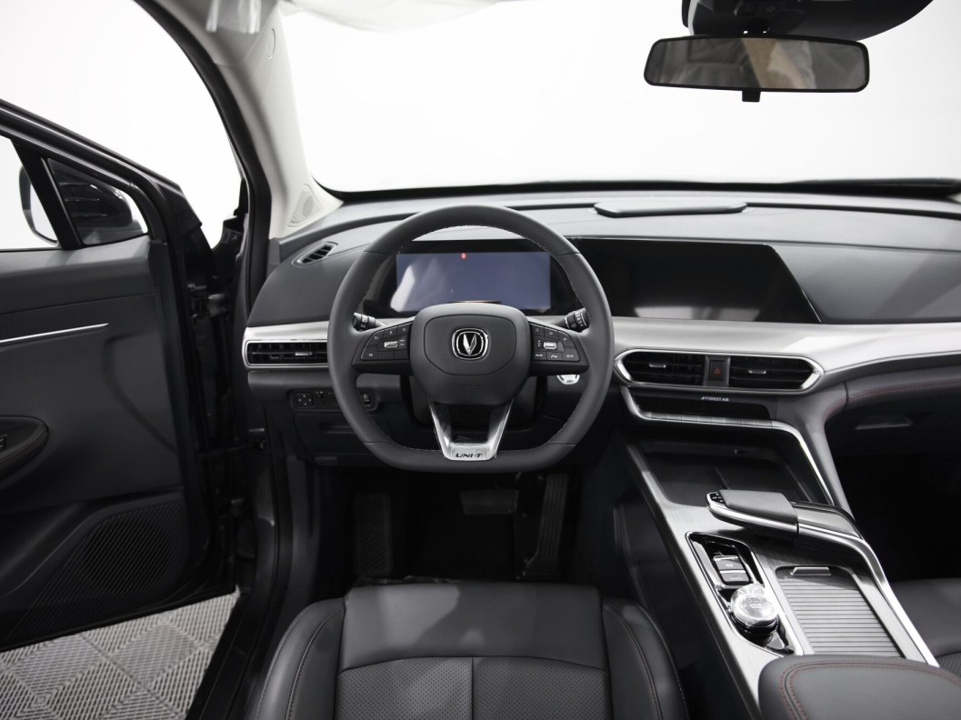 Changan UNI-T FWD Luxe DCT, 2022, 5 478 км фото 8