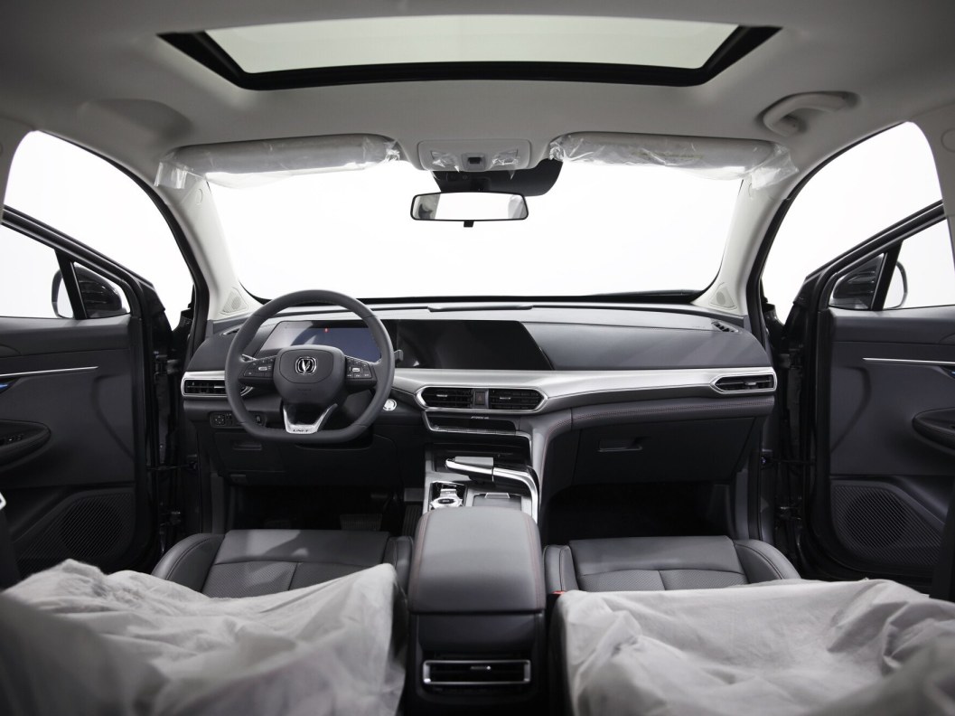 Changan UNI-T FWD Luxe DCT, 2022, 5 478 км фото 13
