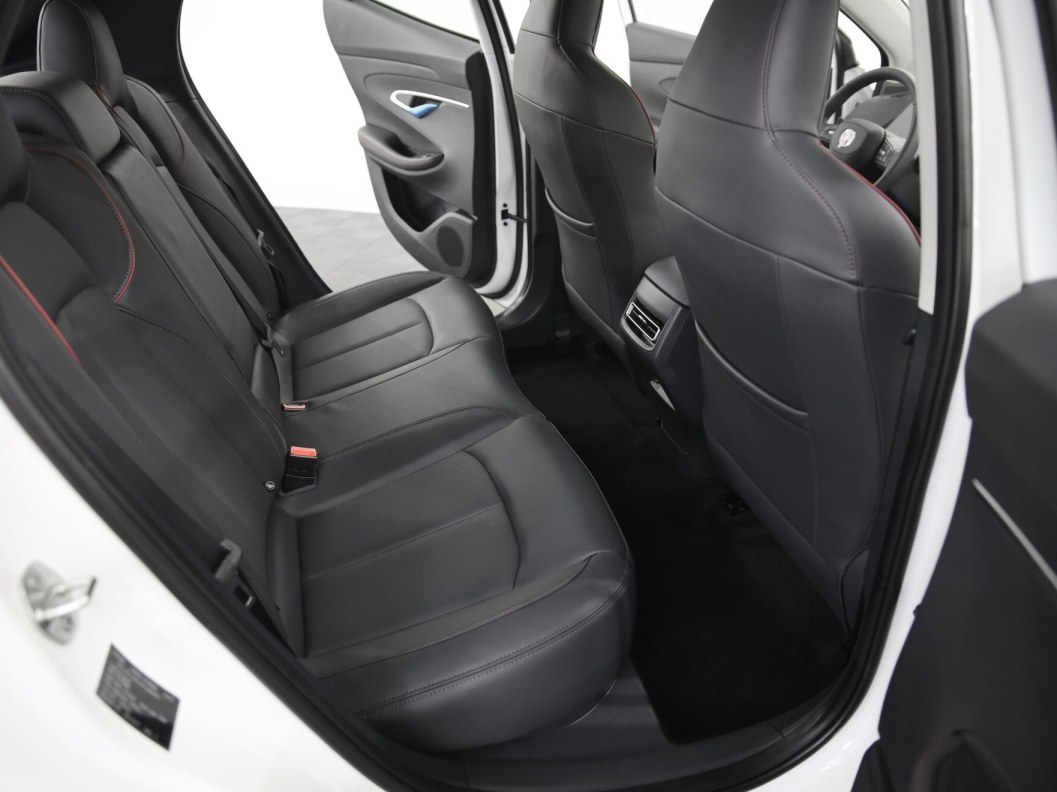 Changan UNI-T FWD DCT, 2022, 9 636 км фото 12