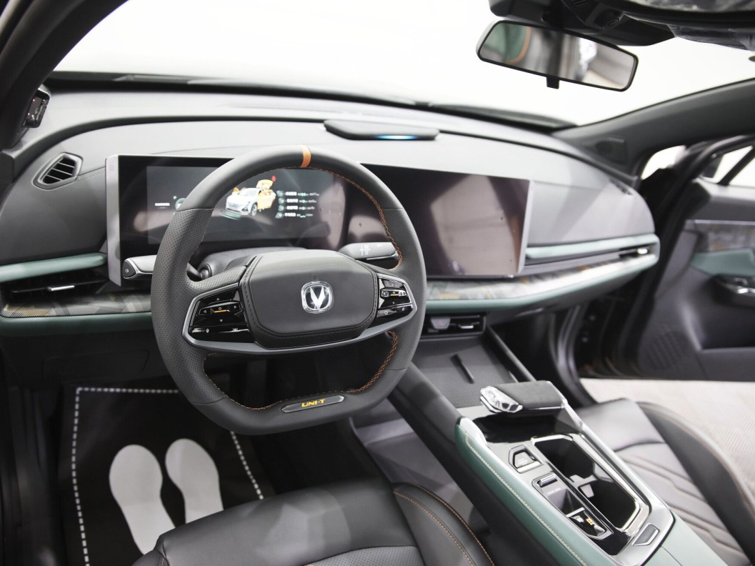 Changan UNI-T Exclusive DCT, 2023, 5 529 км фото 7