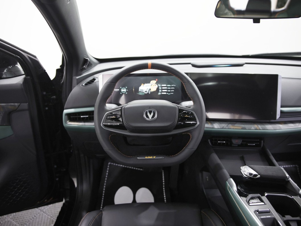 Changan UNI-T Exclusive DCT, 2023, 5 529 км фото 8